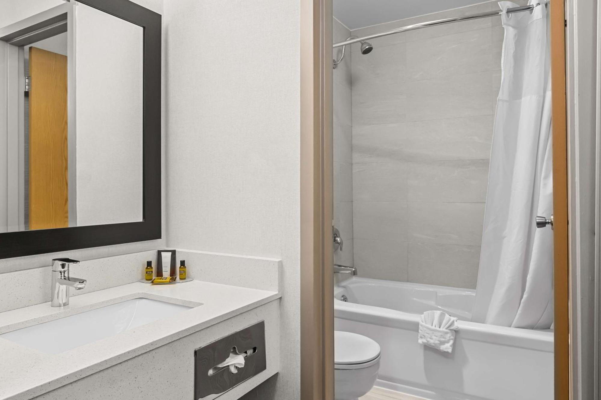 Best Western Plus Langley Inn Εξωτερικό φωτογραφία