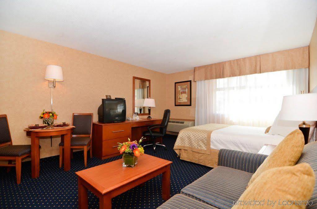 Best Western Plus Langley Inn Εξωτερικό φωτογραφία